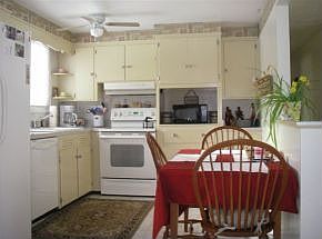 2nd image of 9 Dale Dr
