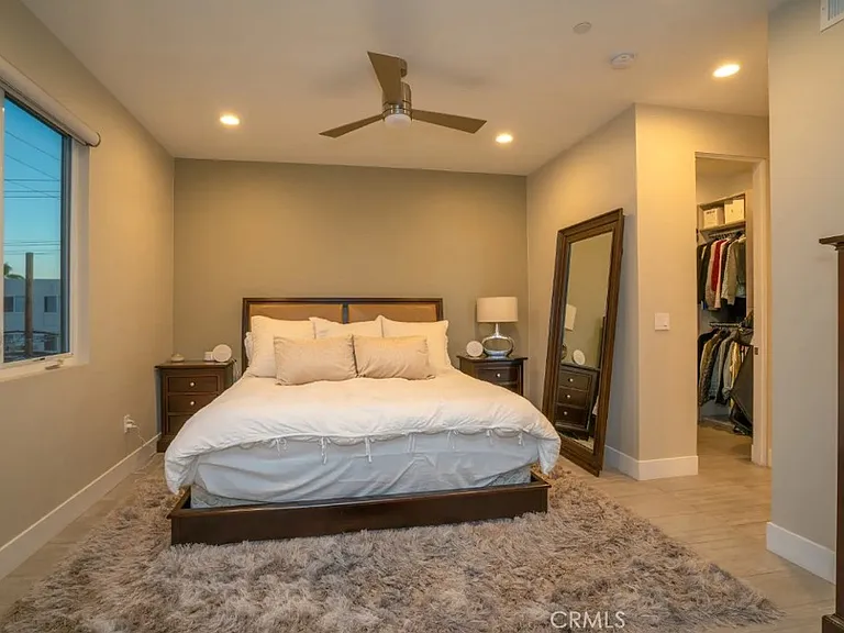 162 W Robinson W — Photo 17