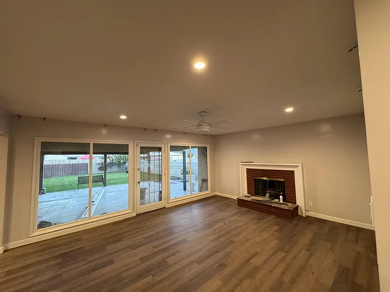 Sierra Ave — Photo 5