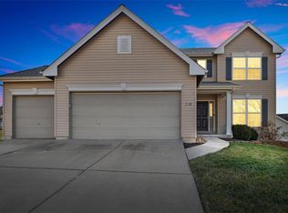 218 Hunters Heights Ct, Eureka, MO