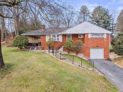 110 Thornwood Dr, Butler, PA, 16001