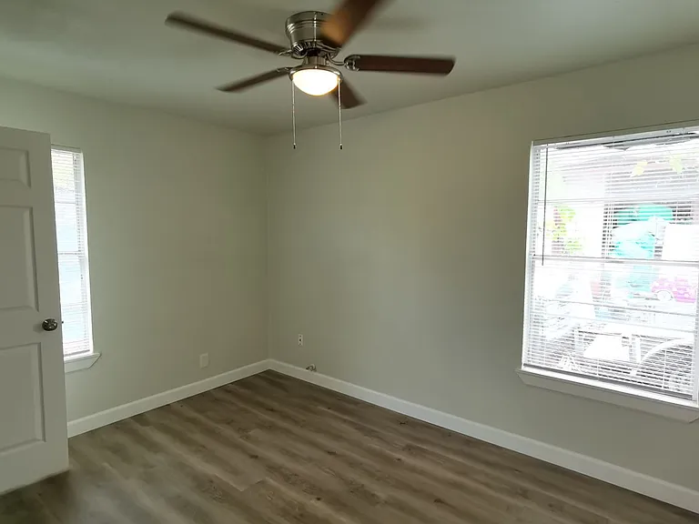 119 Knollwood Dr — Photo 32