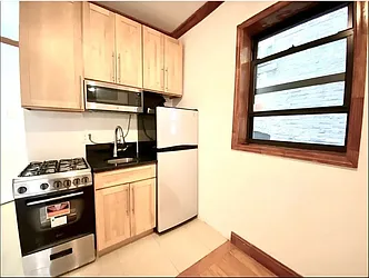 Rented by Bond New York