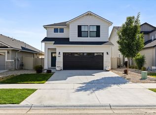 318 S Sunset Point Way, Meridian, ID 83642