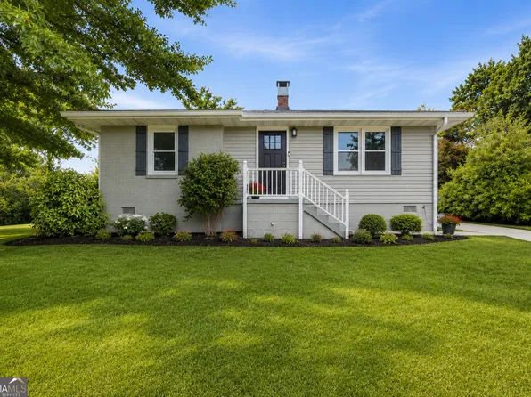 851 McLinden Ave SE, Smyrna, GA 30080