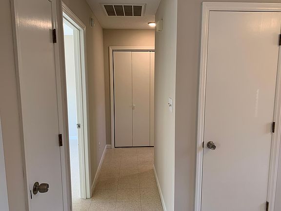 Similar unit hall- new pics pending