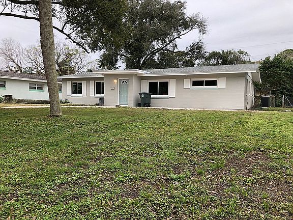 2nd image of 1132 Lakewood Park Dr