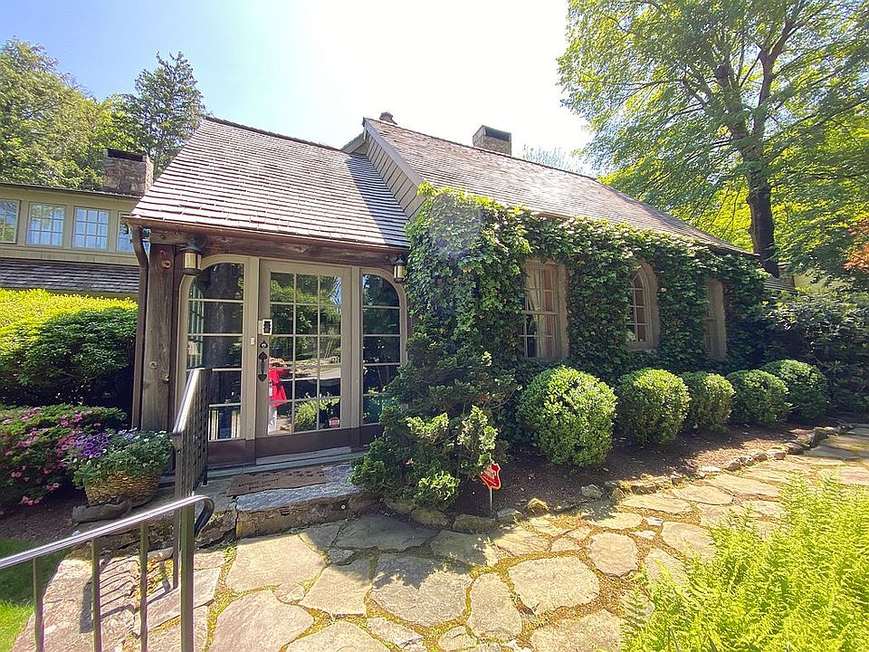 1st image of 121 Grumman Hill Rd