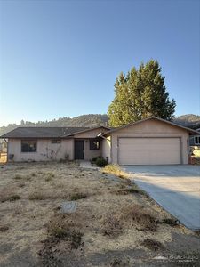 29518 Ryder Cup Ln, Tehachapi, CA, 93561