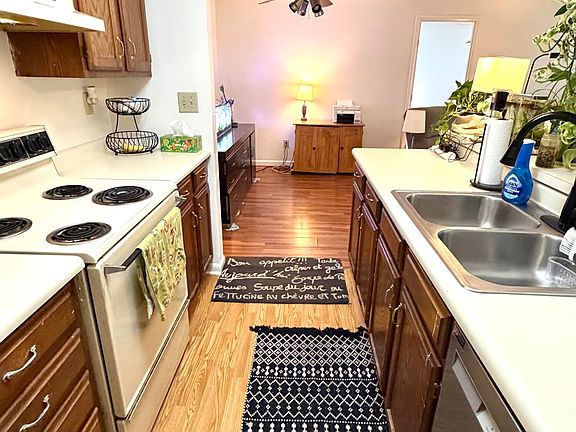 5th image of 25 Rio Grande Cir APT 2