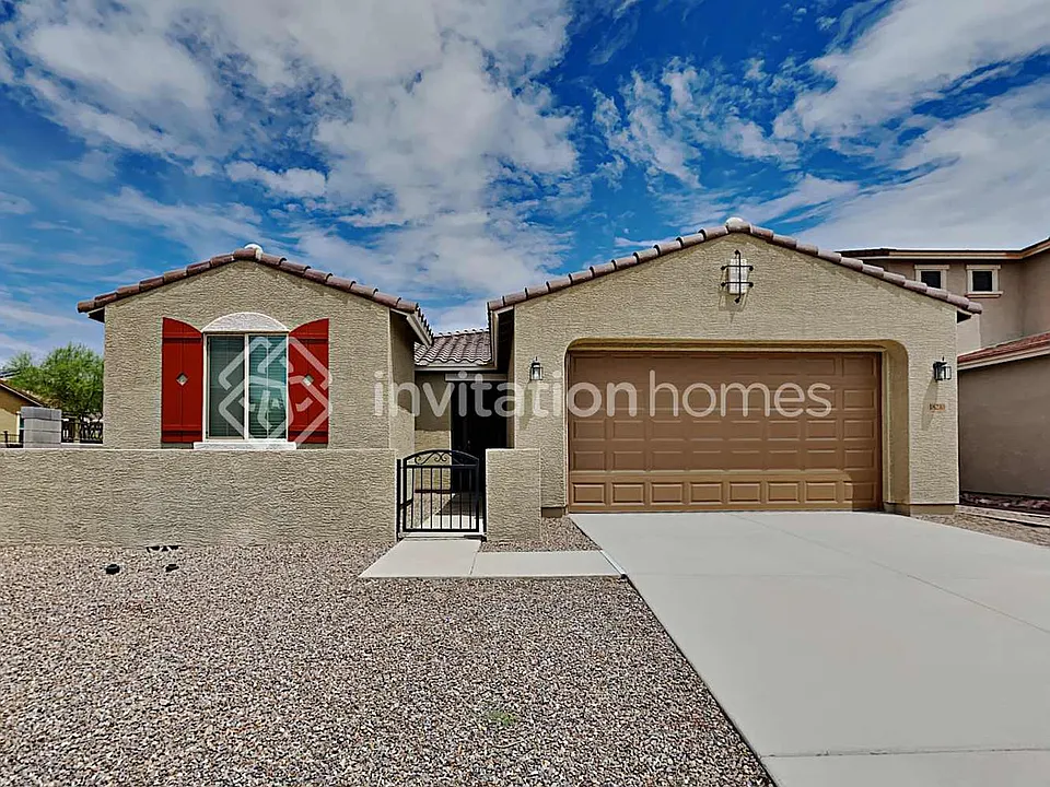 18210 W Carlota Ln
