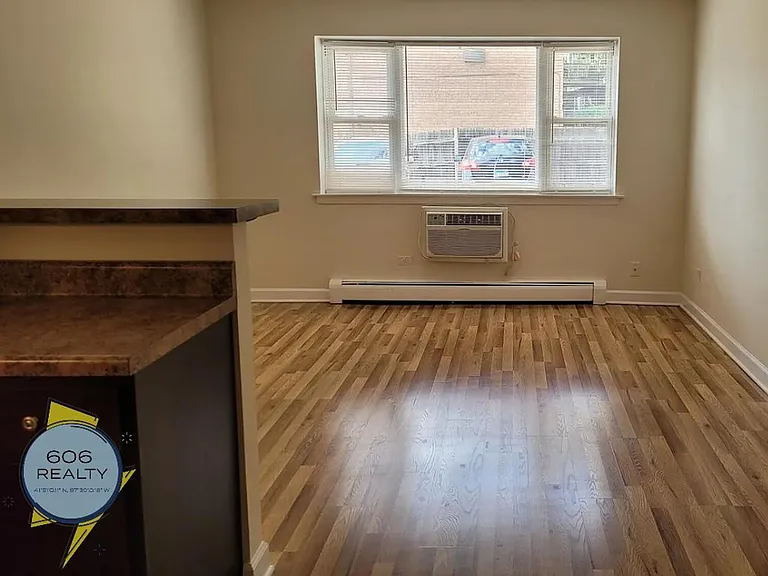 1039 College - apartments and offices for rent — Photo 26