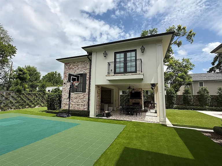 2506 Blue Bonnet Blvd — Photo 12