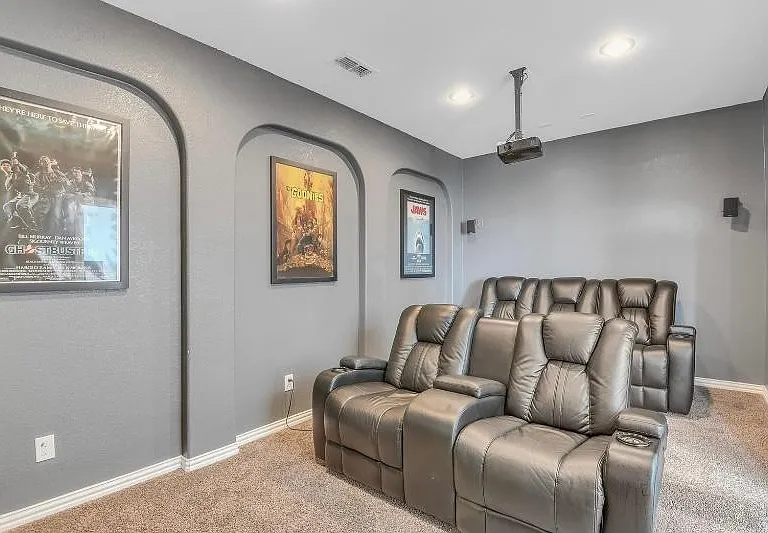 12852 Palancar Dr — Photo 19