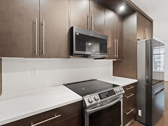 5th image of 6401 PARK AVE #402