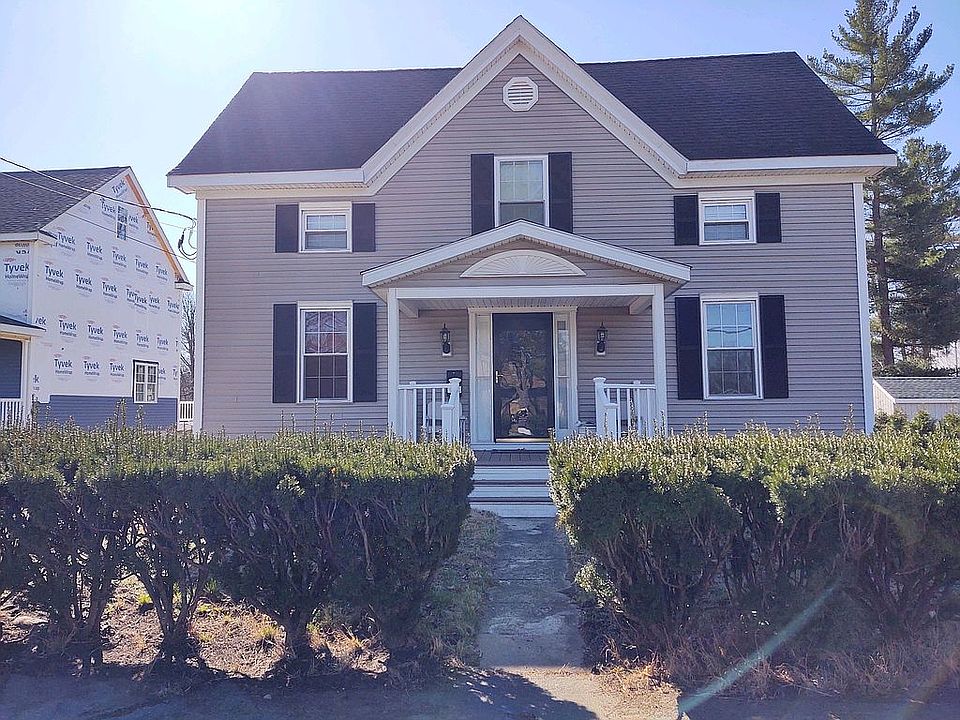 2nd image of 202 Winthrop St
