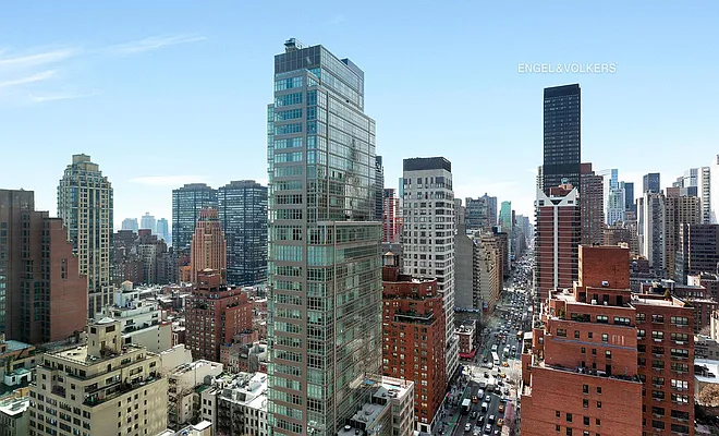 Sold by Engel & Völkers New York City | media 7