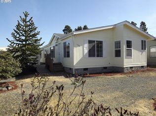 140 N 3rd St, Lakeside, OR 97449