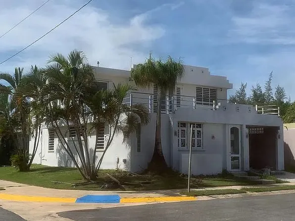 8328 Vistas Del Oceano Belmonte St, Loiza, PR 00772