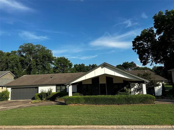 8309 Shadowood Ave, Broken Arrow, OK 74011