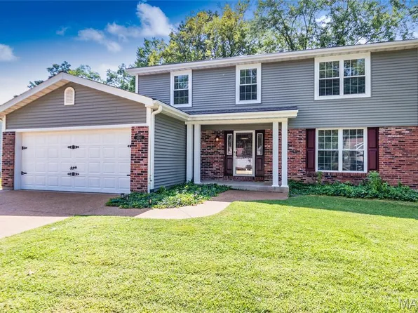 6564 Suson Woods Dr, Saint Louis, MO 63128