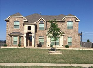 909 Sunrise Dr, Kennedale, TX 76060