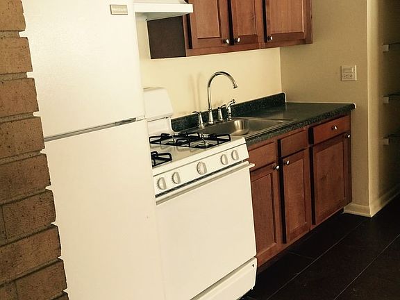 5th image of 1646 2nd St APT 8