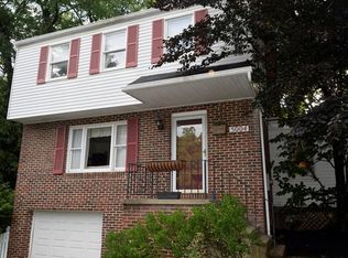 5004 Sherwood Rd, Bethel Park, PA 15102