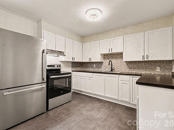 4th image of 28 Maiden Ln