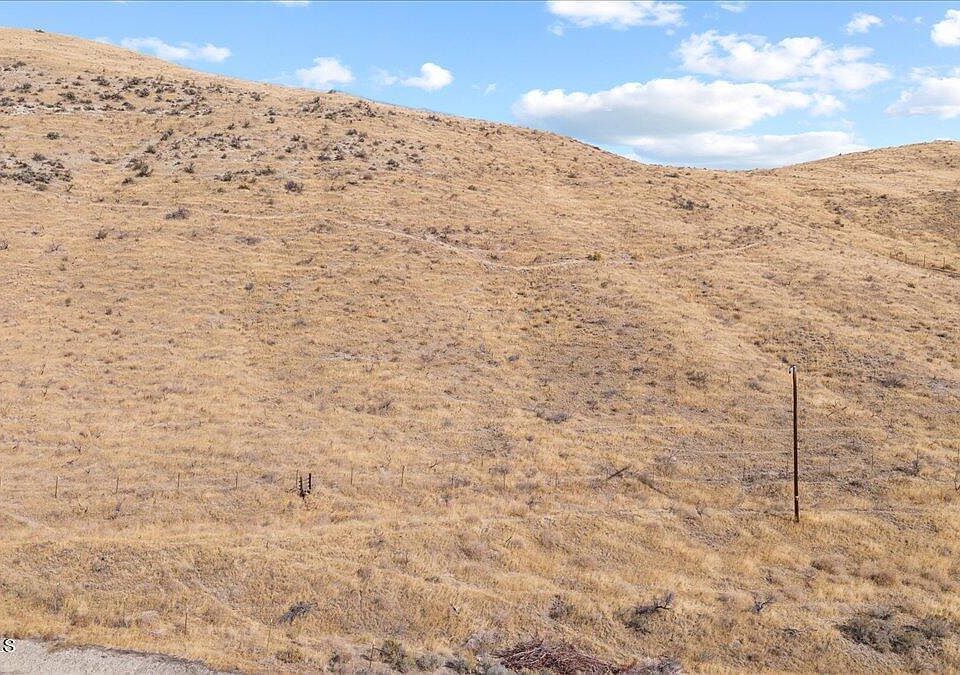 1st image of Nka N Wenas Rd #3