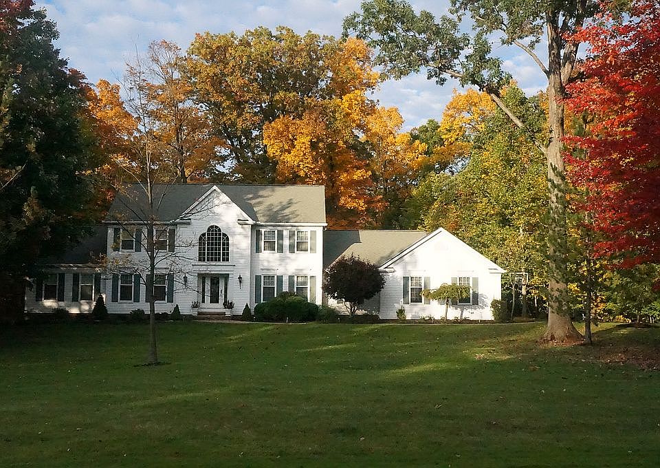 Front Elevation - Fall