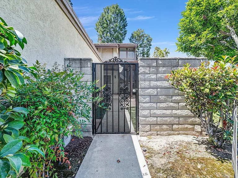 5598 E Vista Del Rio — Photo 16