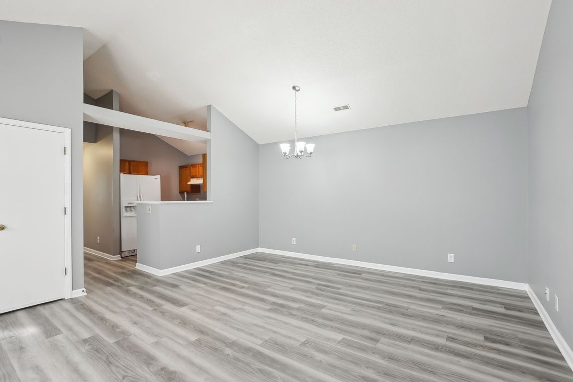 High Ridge Dr-012.jpg