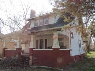 731 E Main St, Du Quoin, IL 62832