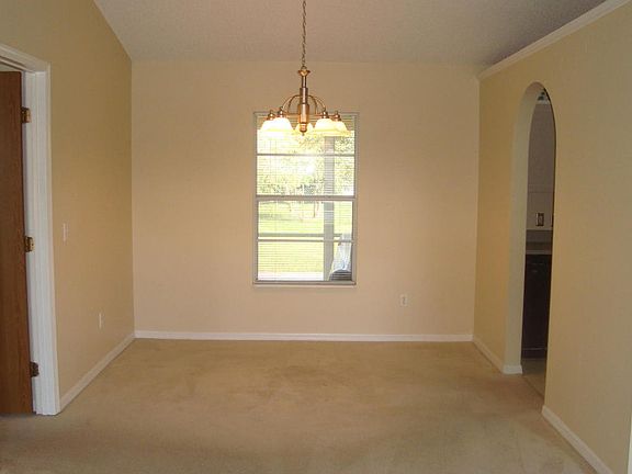 3rd image of 3165 SW Crenshaw St