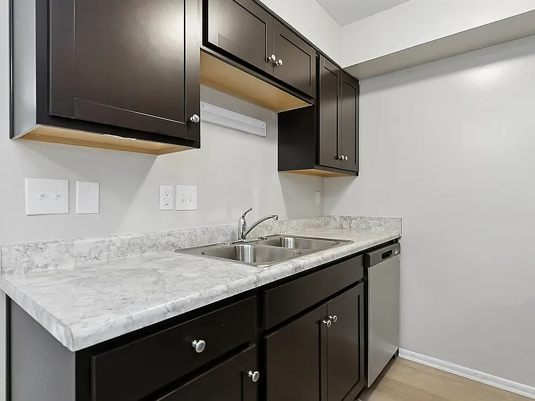 Brook - Kitchen
