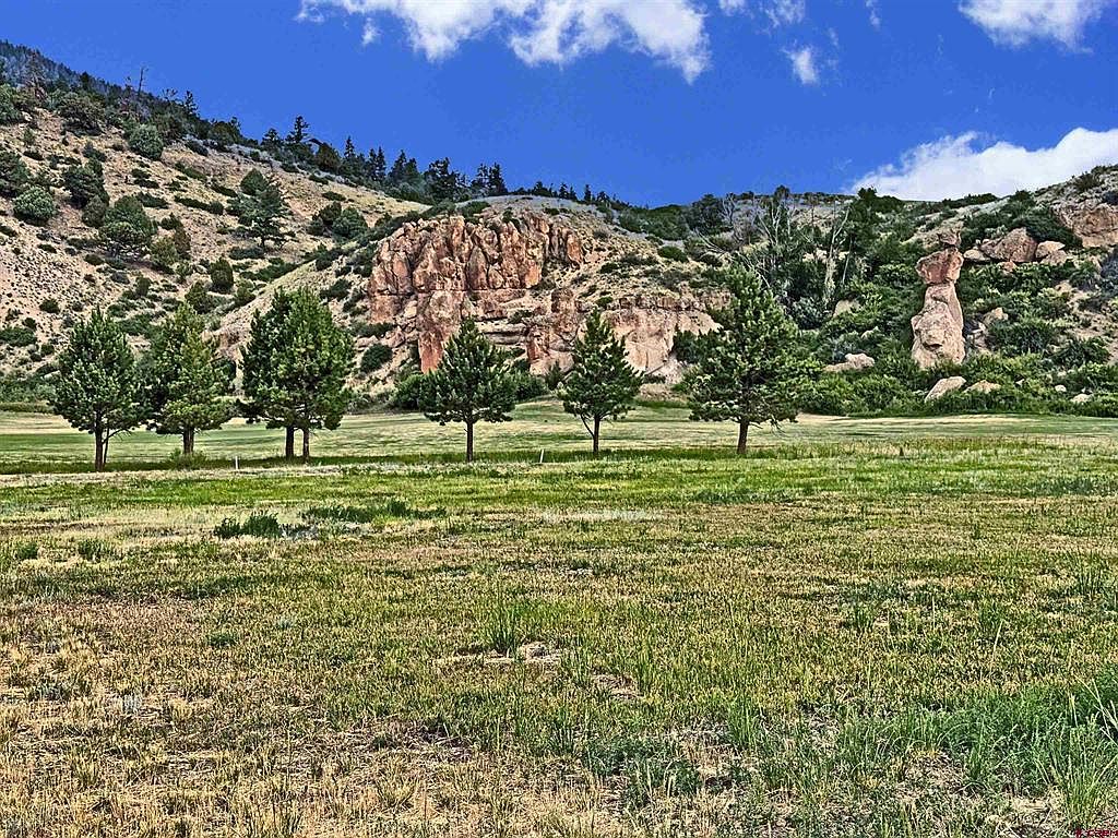 141 E Cliffside Court