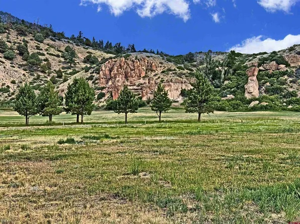 141 E Cliffside Court, South Fork, CO 81154