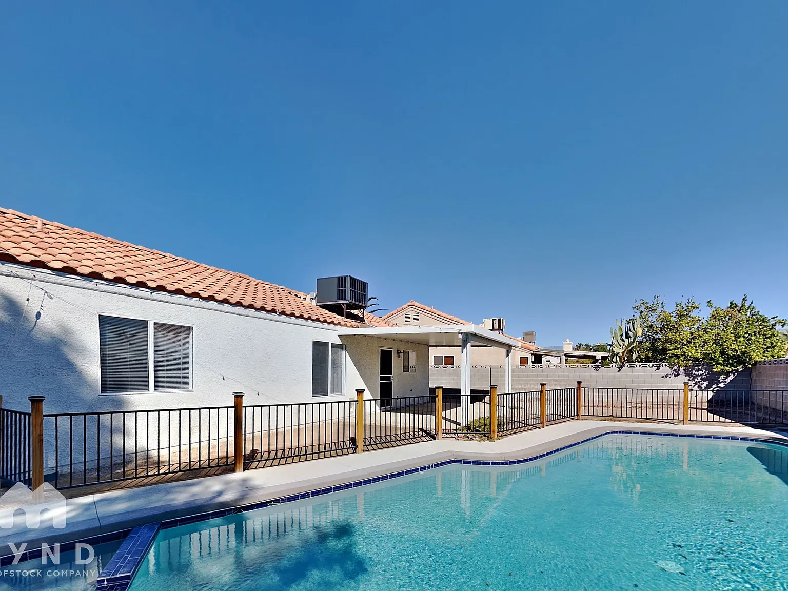 4 bed, 2.0 bath, 1290 sqft, $2,245 — Photo 1