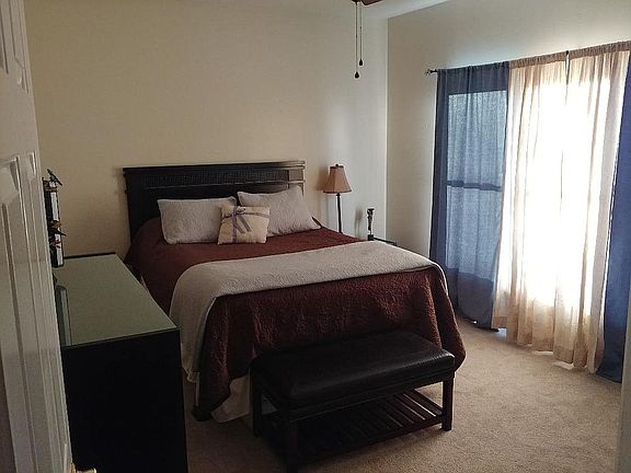 3rd image of 440 2nd Ave S