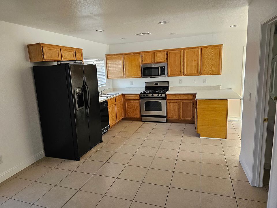 1st image of 2274 Canyon Glen Ct