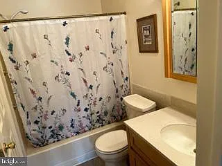 2 bed, 2.0 bath, 1354 sqft, $2,100 — Photo 2