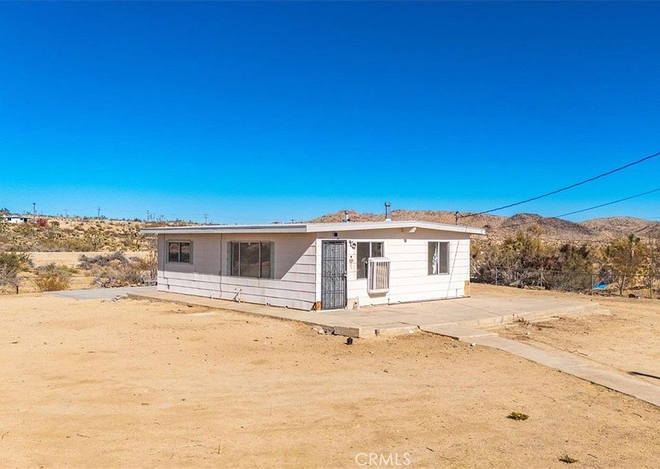 ころろんです！ 59200 Barron Dr, Yucca Valley, CA 92284 | MLS #JT25159609 | Zillow