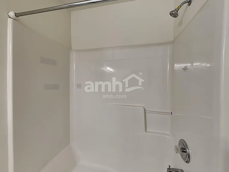 900 Arbor Greene Dr — Photo 15