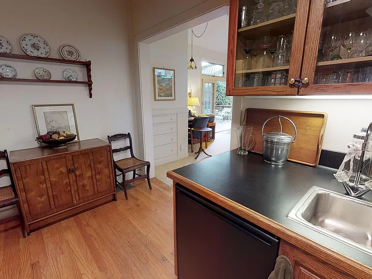 1104 Isabella Ave — Photo 13