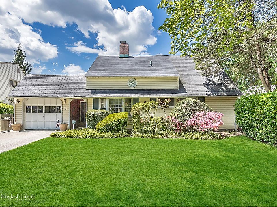 1st image of 24 Hope Ln