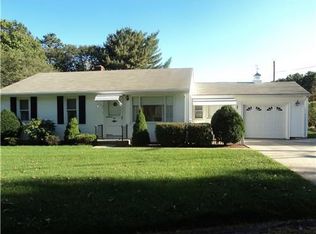 31 Arnold Mills Rd, Cumberland, RI 02864