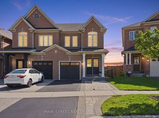 90 Four Seasons Cres, East Gwillimbury, ON L9N0C4