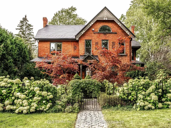 182 Church St, Stratford, ON N5A 2R5