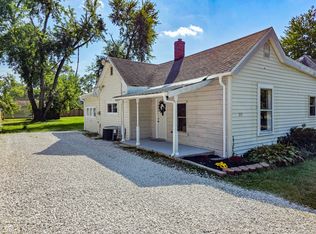 212 E Emil St, Farmersburg, IN